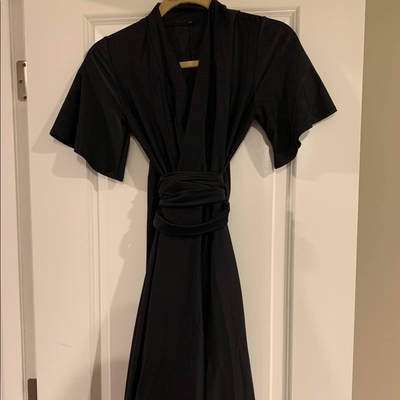 Elhoffer Design black flutter sleeve midi dress - Picture 2 of 3